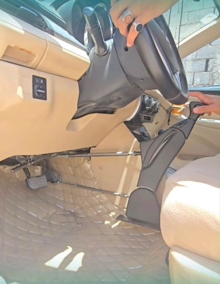 جهاز قيادة الماني يمين